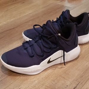 Nike Hyperdunk Low Basketball Shoes